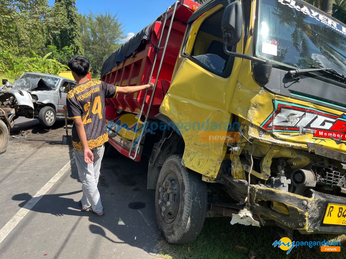 Diduga Sopir Mengantuk, Kijang Tabrak Dua Motor dan Truk di Jalur Pangandaran-Kalipucang
