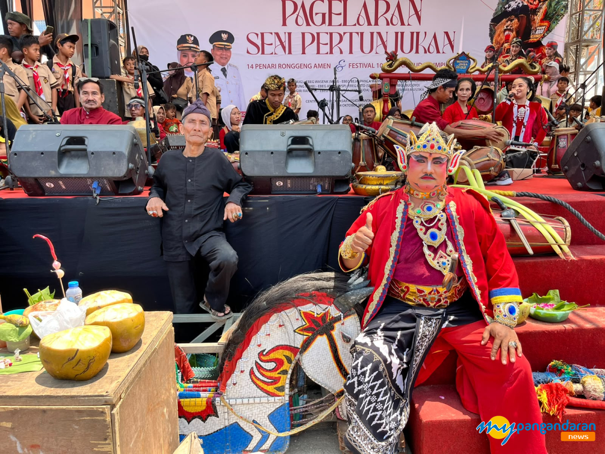 Festival 100 Penari Kuda Lumping Meriahkan Milangkala ke-14 Pangandaran