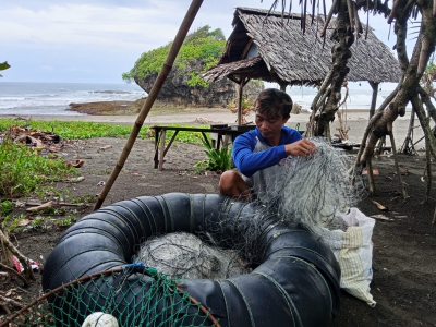 Nelayan Lobster Pangandaran Terhimpit Cuaca Ekstrem, Tiga Bulan Tak Melaut