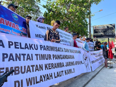 Pelaku Usaha Pantai Timur Gelar Aksi Damai Tolak Keramba Jaring Apung