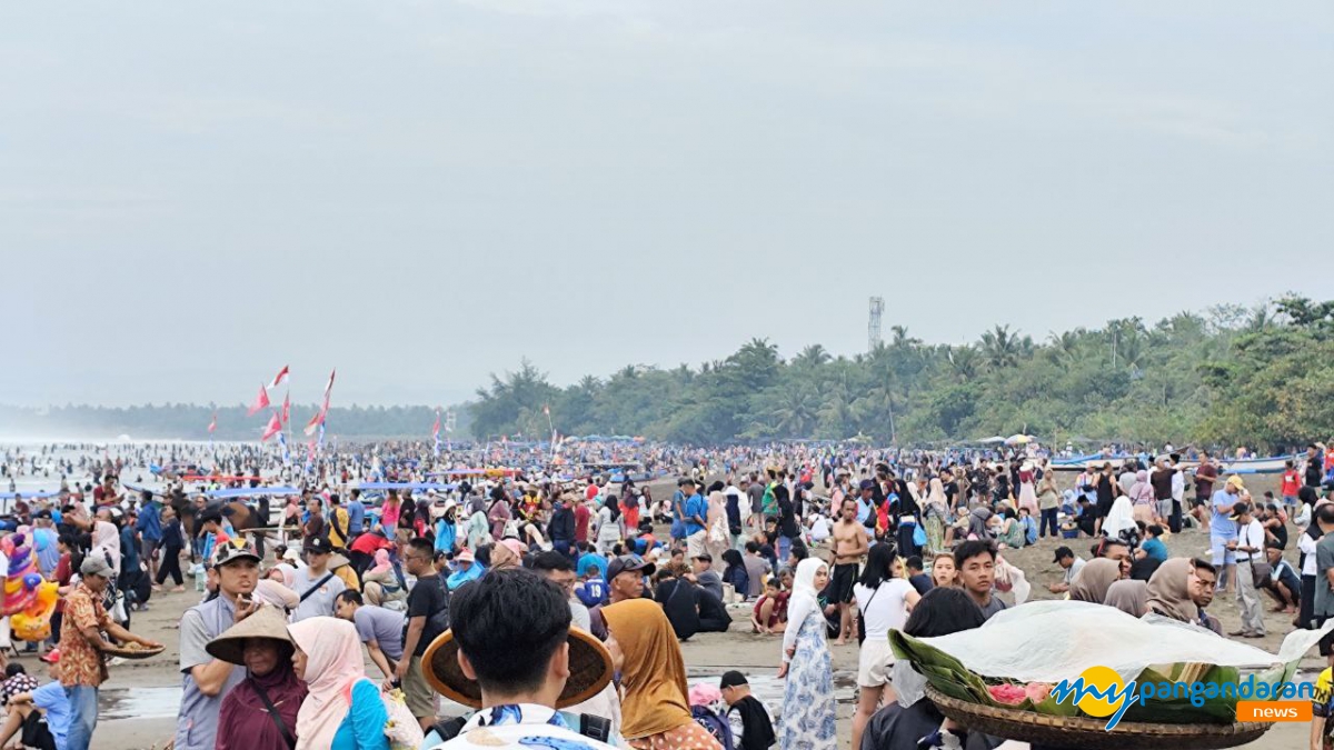 Ramai Wisatawan, Pasca Angin Puting Beliung di Pantai Barat Pangandaran Situasi Normal