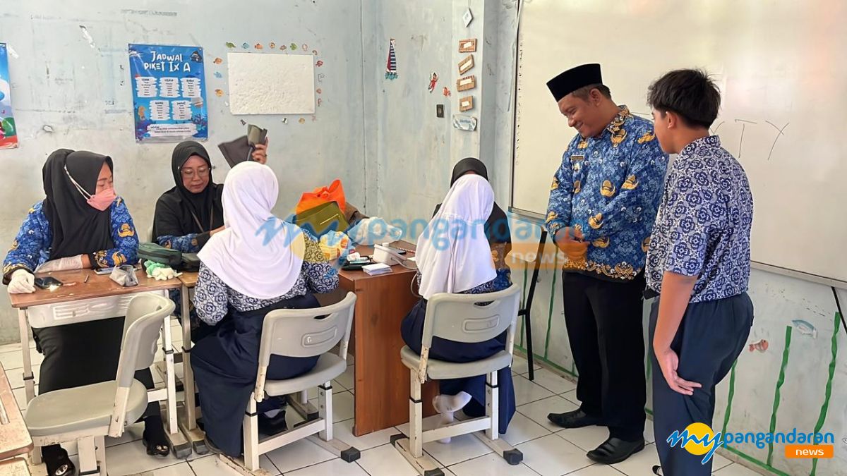 Ratusan Pelajar di Pangandaran Jalani Cek Kesehatan Gratis Jelang Ujian Semester