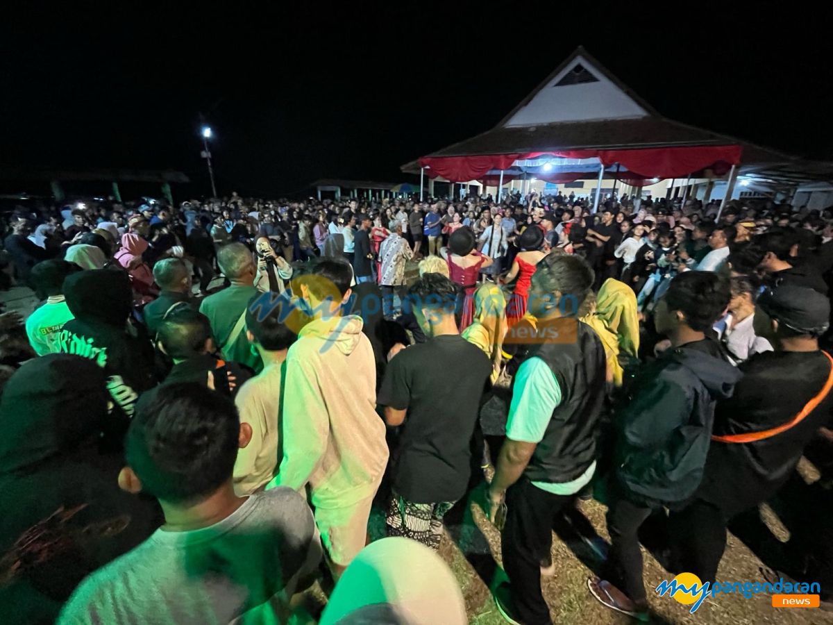 Ronggeng Gunung Tampil di Hajat Laut 2026, Jeje Wiradinata: Identitas Budaya Pangandaran yang Sarat Sejarah