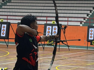 Atlet Panahan Pangandaran, Bripda Rizak Aril Zakri, Raih Juara 2 di Banyumas Indoor Open 2025