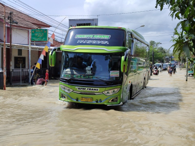 Banjir Rendam Tiga Kecamatan di Pangandaran, Akses ke Green Canyon Sempat Terganggu