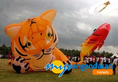 Bupati Ciamis Sesalkan tidak Digelarnya Pangandaran Kite Festival 