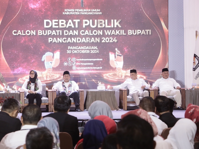 Debat Pilbup Pangandaran: Ujang Endin Tak Akan Pinjam, Citra Pinjaman Jadi Solusi