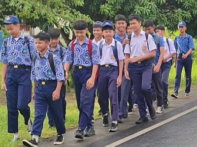 Dikpora Pangandaran Anjurkan Pelajar SD dan SMP Berjalan Kaki ke Sekolah, Ini Alasannya