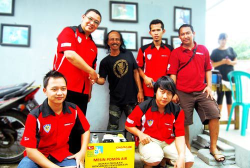 Donasi Program Konservasi Penyu Binaan Daihatsu 2014