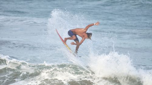 Dua Atlet Surfing Asal Pangandaran Siap Berlaga di Sea Games Filipina 2019