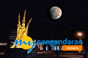 Malam Mingguan di Pangandaran Sambil Lihat Gerhana Bulan