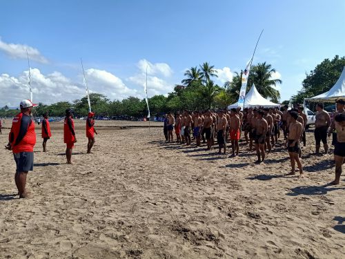 Jabar Quick Response Gelar Pelatihan Lifeguard di Pangandaran