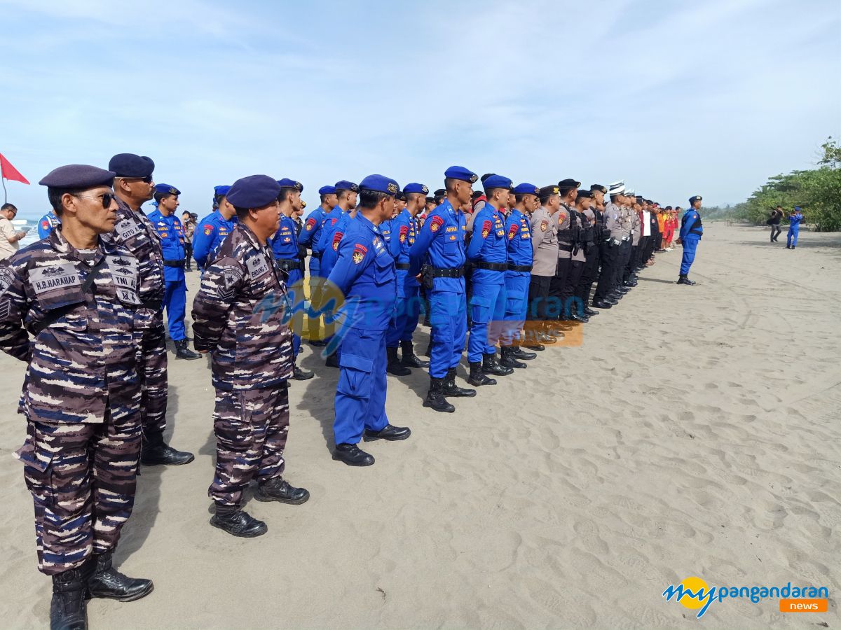 Jelang Libur Lebaran 1446H, Ratusan Personel Disiagakan di Pantai Pangandaran