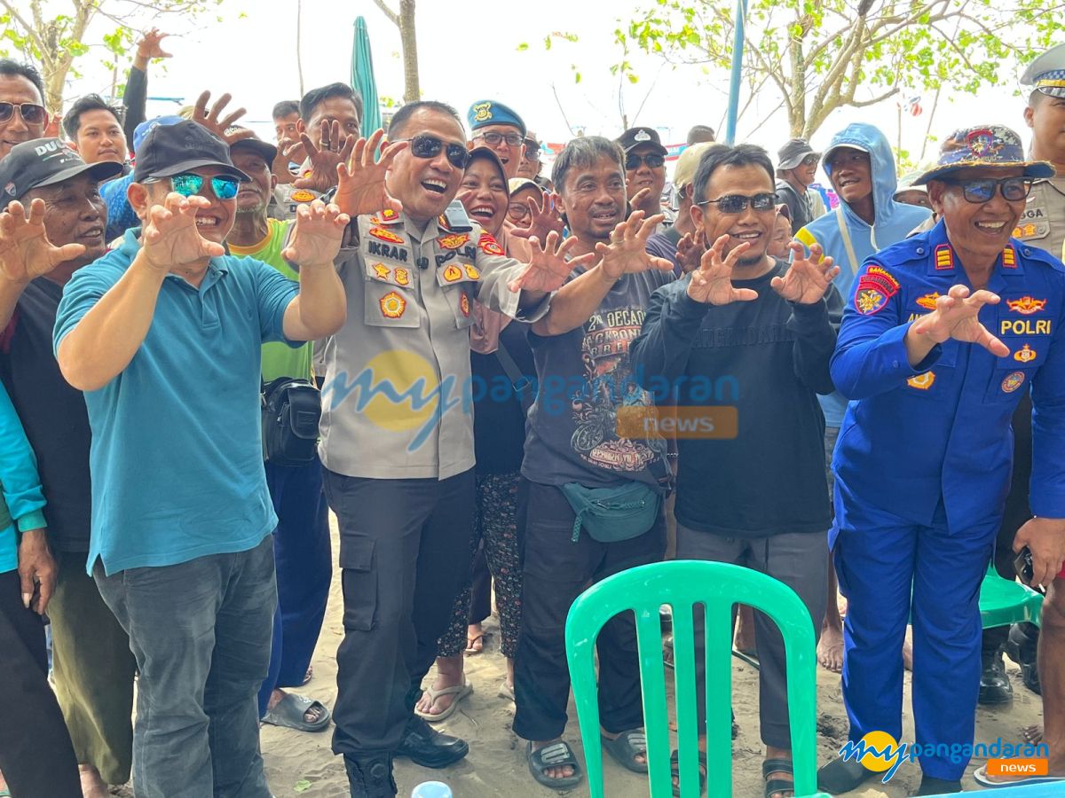 Jumat Curhat, Kapolres Pangandaran AKBP Ikrar Potawari Pastikan Wisata Aman Wisatawan Nyaman