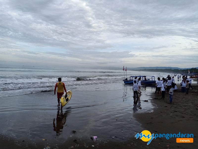 Libur Hari Lahir Pancasila, Kunjungan Wisatawan ke Pantai Pangandaran Meningkat