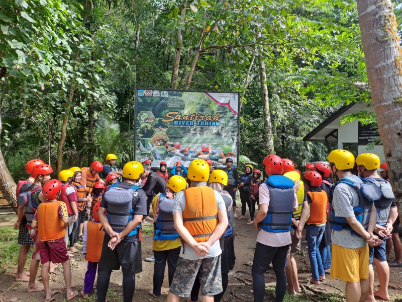 Libur Natal 2024 Obwis Body Rafting Santirah Pangandaran Ramai Pengunjung 