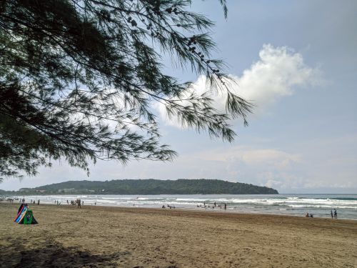 Libur Nataru, Objek Wisata Pantai Pangandaran Berlakukan Kawasan Wisata Wajib Vaksin