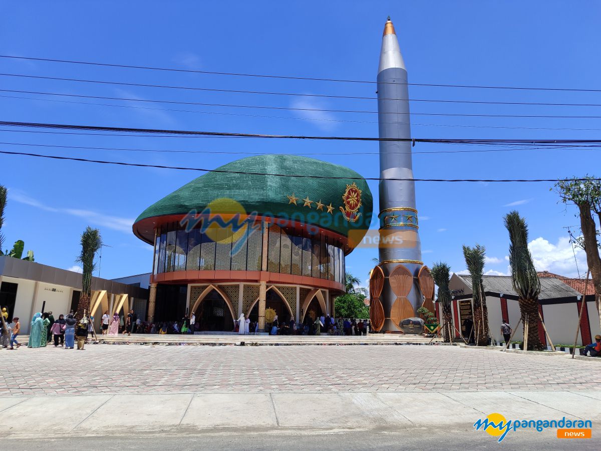 Masjid Jami Ar-Rohman, Masjid Unik Dengan Kubah Baret Hijau, Ini Filosofinya