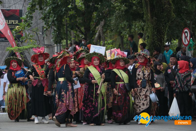 Meriah, Karnaval Satu Dasawarsa Milangkala Kabupaten Pangandaran 