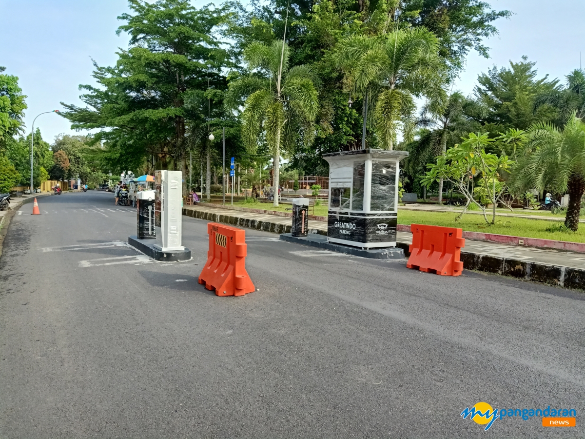 Minim Penerangan, Warga Keluhkan Barrier Gate di Pangandaran Karena Rawan Kecelakaan