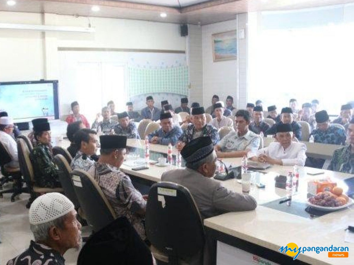 Momen Tahun Baru 1446 H, Ulama Pangandaran Kompak Bayar Pajak Kendaraan 