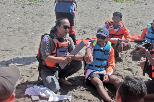 Nelayan Pangandaran Mendapatkan Latihan Mitigasi Bencana, Minimalisir Laka Laut