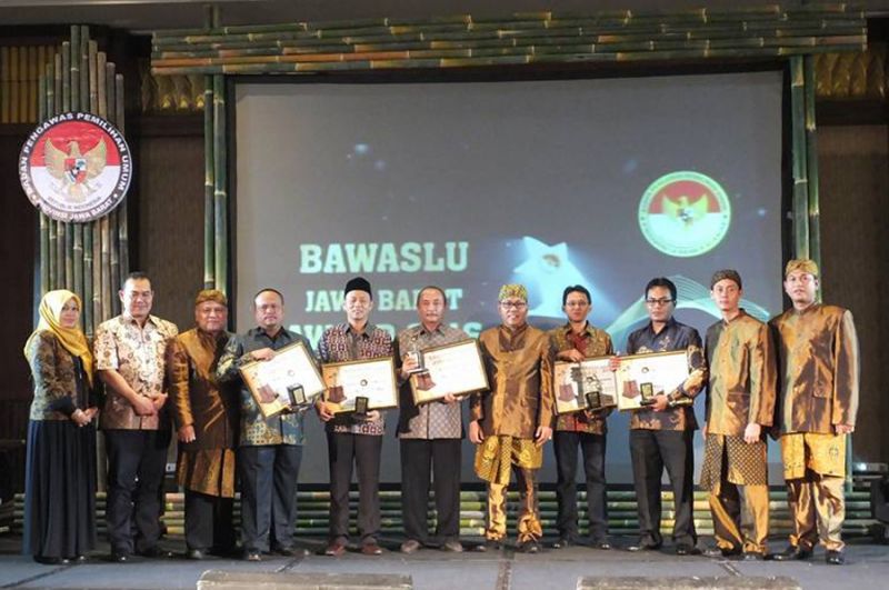 Pangandaran Raih Nominasi dan Penghargaan dalam Bawaslu Jawa Barat Award 2016 