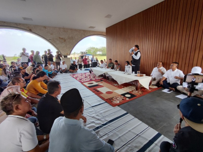 Susi Pudjiastuti dan Para Pelaku Usaha di Pangandaran Deklarasi Tolak Keramba Jaring Apung 