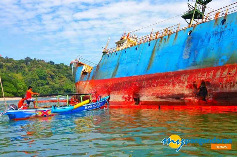 Pencemaran Limbah MV VIKING Mulai Ditangani