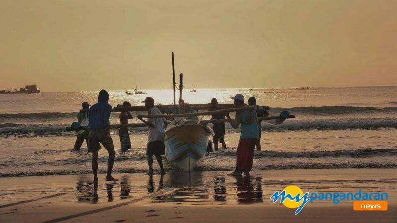 Perahu Nelayan Pantai Barat Pangandaran Bakal di Pindah, Ini Penjelasannya