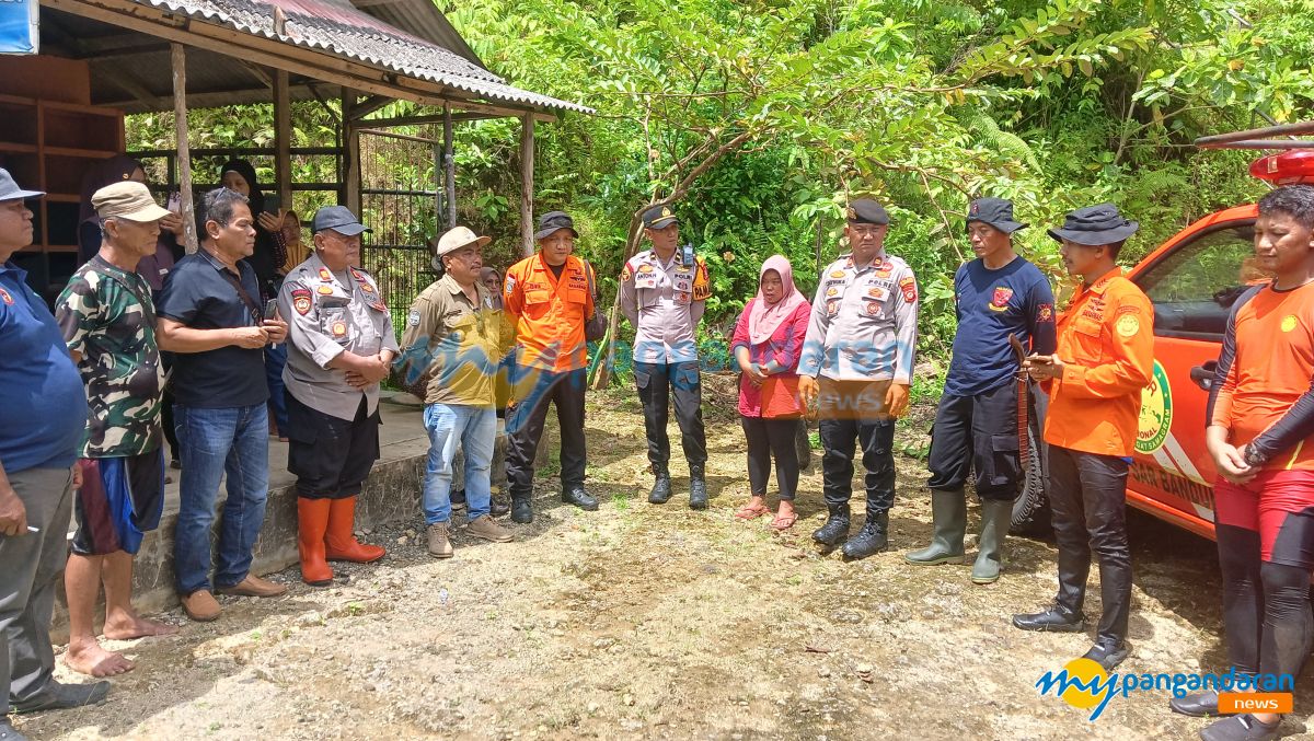 Petugas Gabungan Lakukan Pencairan Hari ke-3 Pemburu Kelelawar Yang Hilang di Gua Lalay Parigi