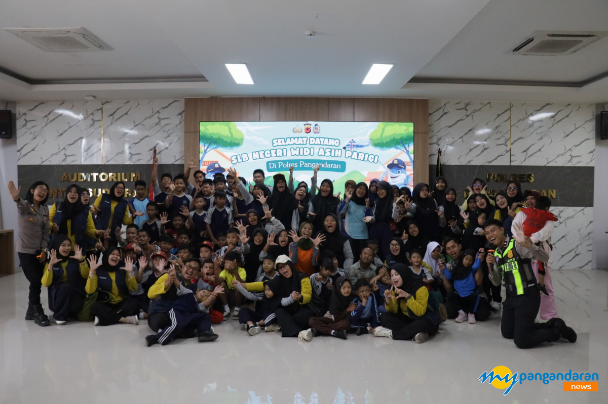 Polisi Sahabat Anak, Siswa SLB Widi Asih Ikuti Outing Class di Polres Pangandaran