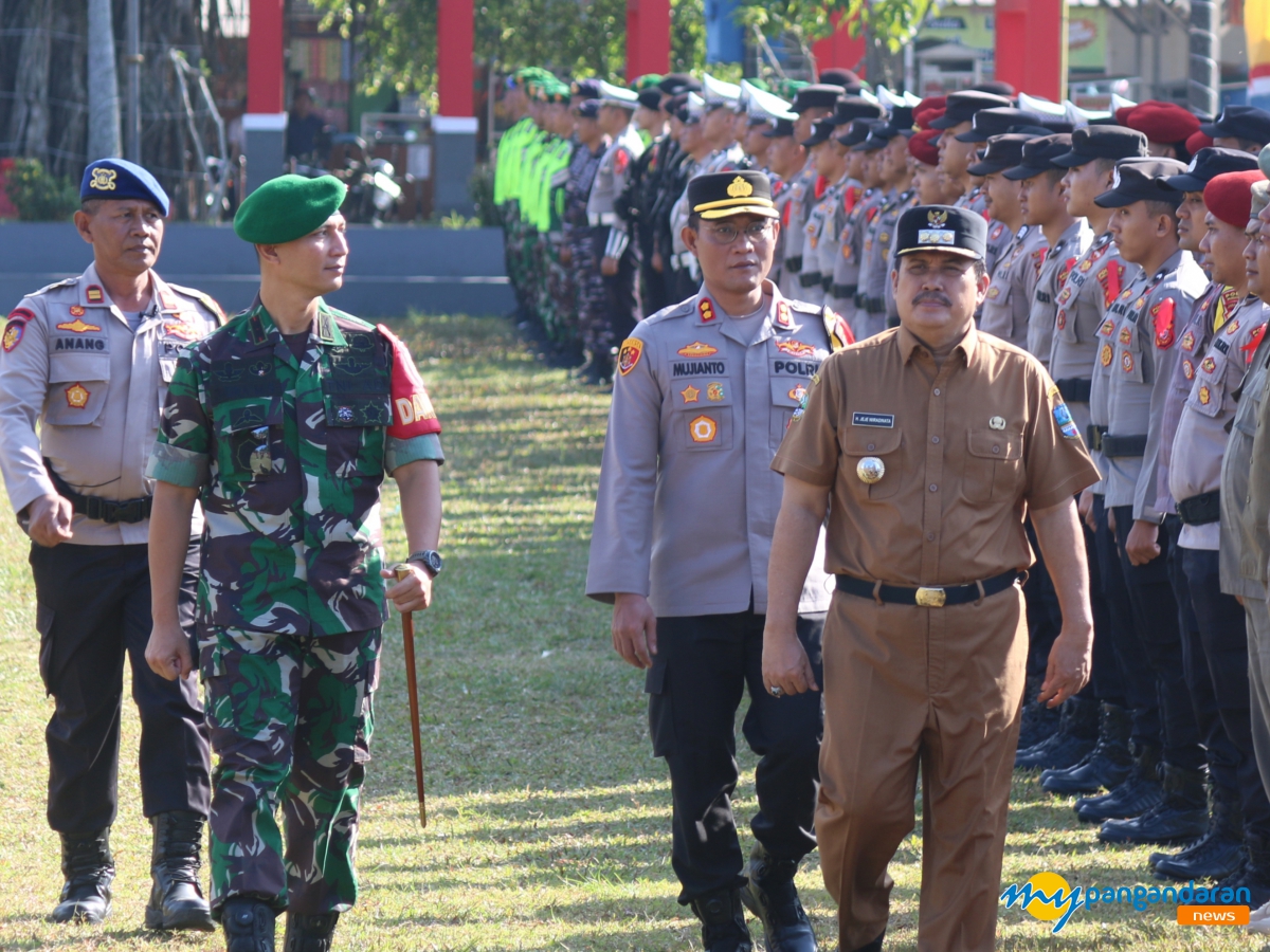 Polres Pangandaran Gelar Apel Pasukan Ops Mantap Praja Lodaya 2024 untuk Amankan Pilkada