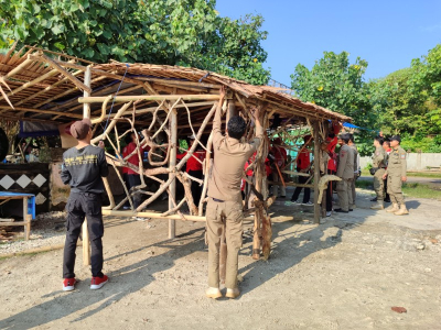 Puluhan Perahu dan Warung di Pantai Timur Pangandaran Ditertibkan Petugas Gabungan