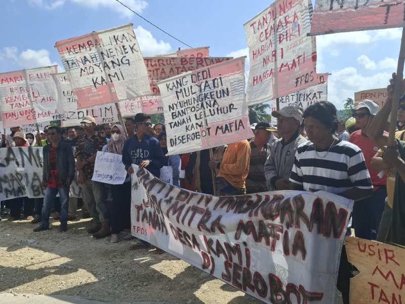 Ratusan Warga Desa Sukaresik Pangandaran Geruduk Kantor BPN Soal Lahan Tanjung Cemara