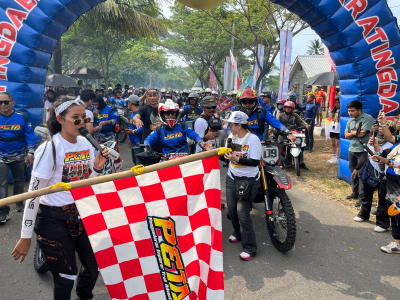 Ribuan Rider Ramaikan PETA 2026, Bupati Citra Pitriyami Lepas Peserta Trail Adventure di Pangandaran