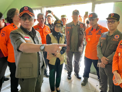 Tinjau EWS Pantai Pangandaran, Kepala BNPB Siapkan Penambahan Fasilitas