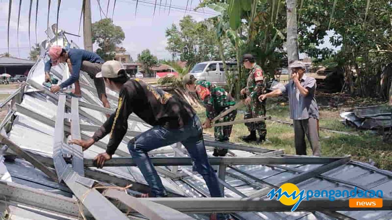 TNI Menegaskan Kewajiban Memperbaiki Kerusakan pada Warung Akibat Pendaratan Helikopter di Pangandaran