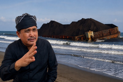 Tumpahan Batu Bara di Pantai Sukaresik Ancam Ekosistem Pesisir, HNSI Pangandaran Desak Penanganan Cepat