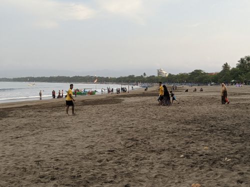 Sehari Setelah Lebaran, Objek Wisata Pantai Pangandaran Lengang